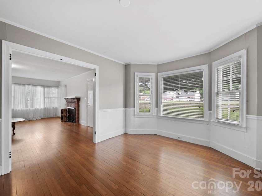 1109 Union Road, Gastonia, NC 28056.  MLS# CAR4388040, YatesRealty ID 26721. 