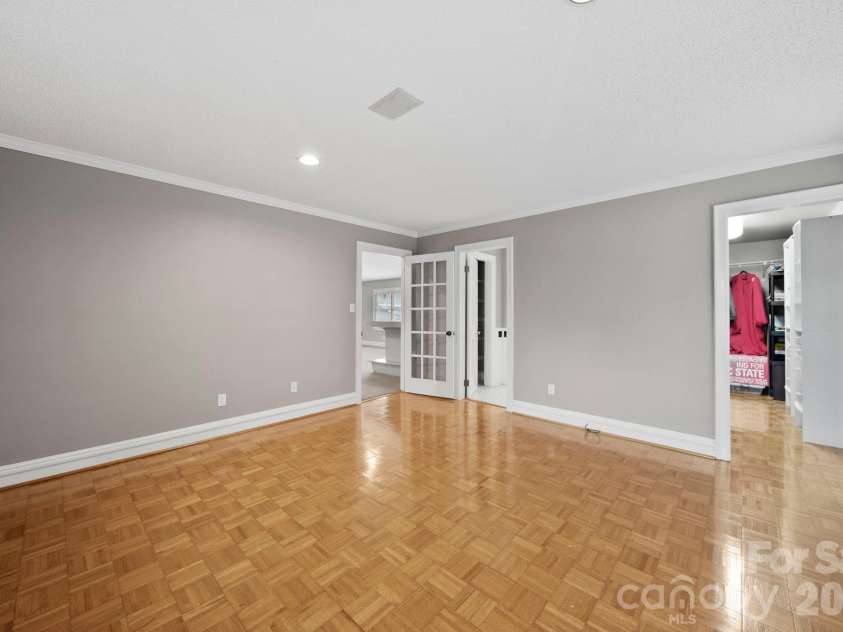 1109 Union Road, Gastonia, NC 28056.  MLS# CAR4388040, YatesRealty ID 26721. 