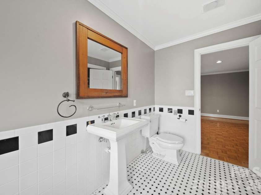 1109 Union Road, Gastonia, NC 28056.  MLS# CAR4388040, YatesRealty ID 26721. 