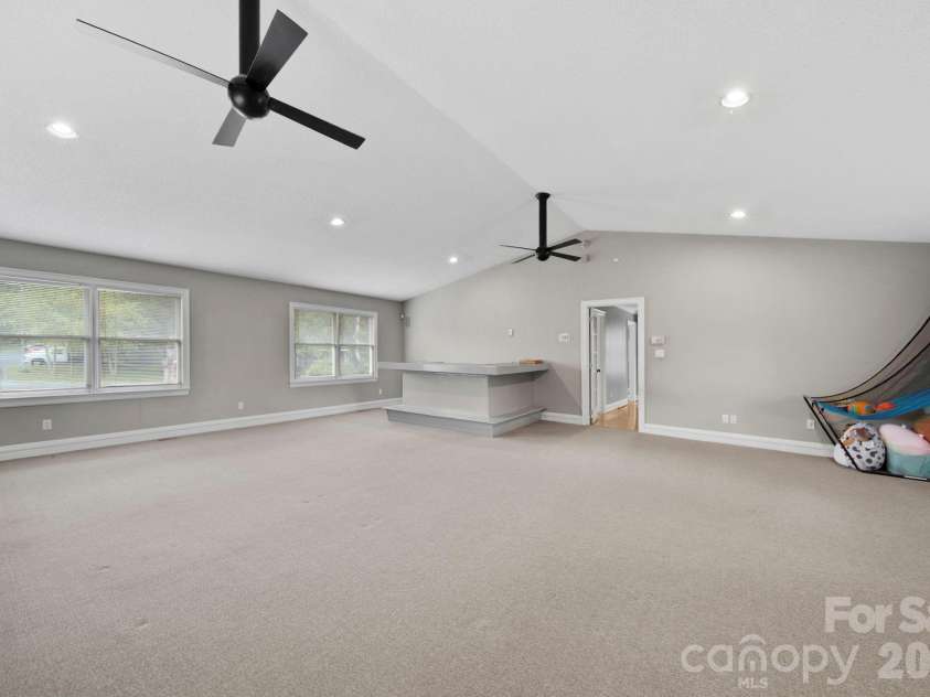 1109 Union Road, Gastonia, NC 28056.  MLS# CAR4388040, YatesRealty ID 26721. 