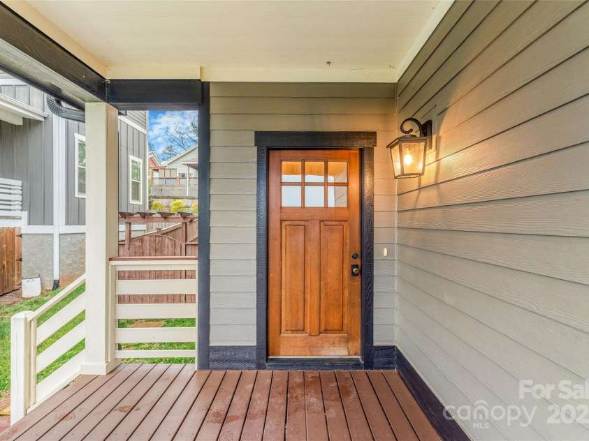 45 Tahkieostie Trail, Asheville, NC 28806.  MLS# CAR4250758, YatesRealty ID 26721. Front entryway with covered porch.