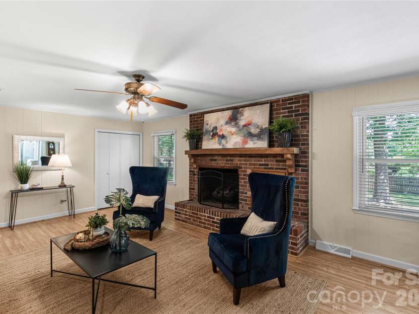 956 Providence Road, Lancaster, SC 29720.  MLS# CAR4383180, YatesRealty ID 26723. 