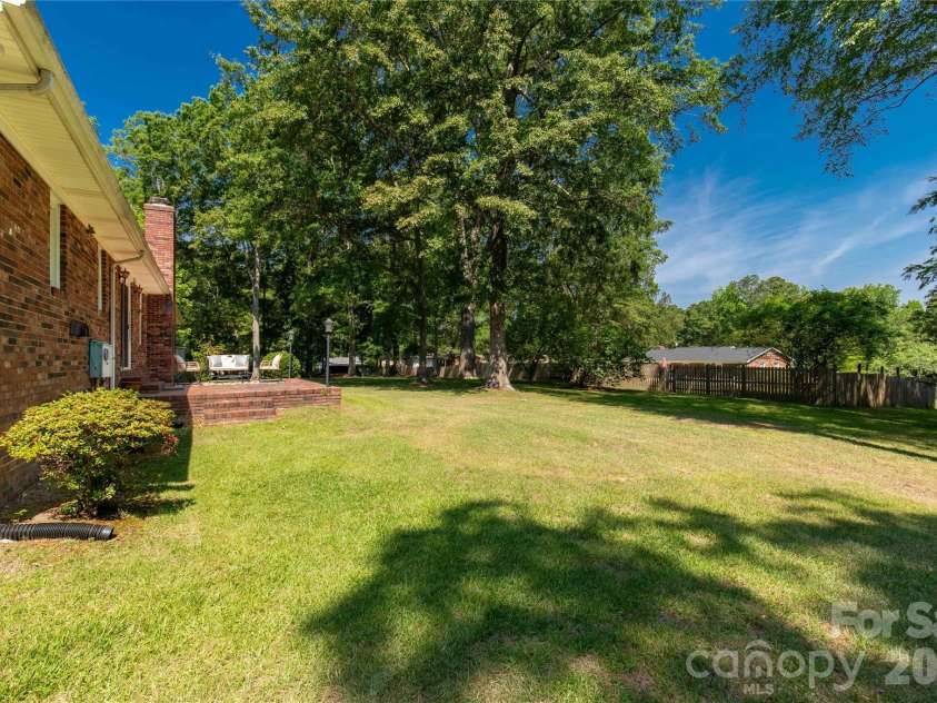 956 Providence Road, Lancaster, SC 29720.  MLS# CAR4383180, YatesRealty ID 26723. 