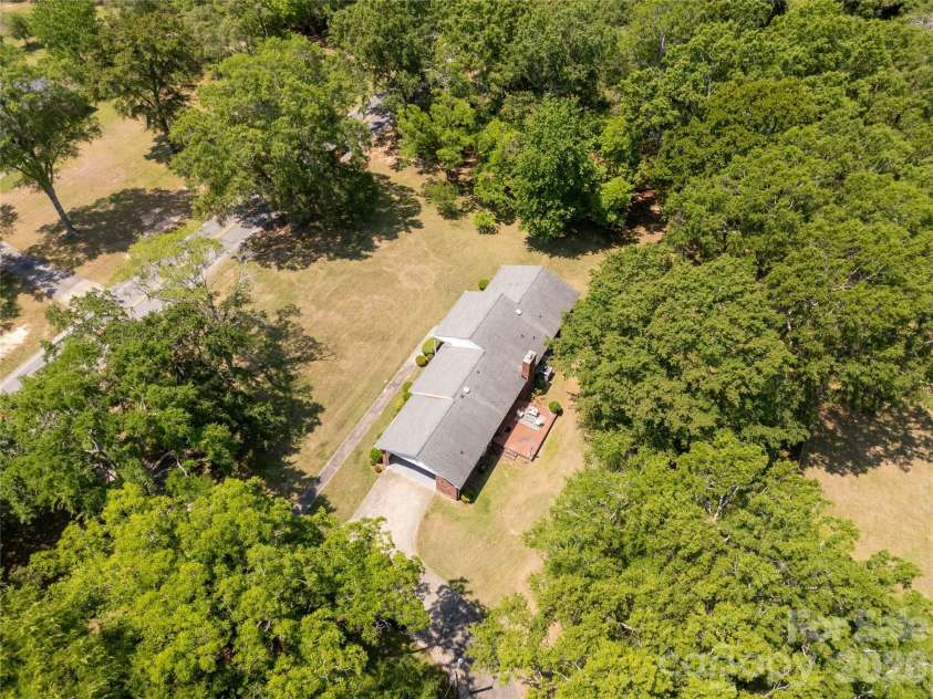 956 Providence Road, Lancaster, SC 29720.  MLS# CAR4383180, YatesRealty ID 26723. 