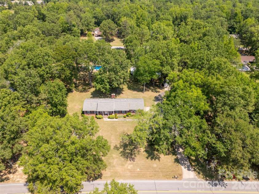 956 Providence Road, Lancaster, SC 29720.  MLS# CAR4383180, YatesRealty ID 26723. 