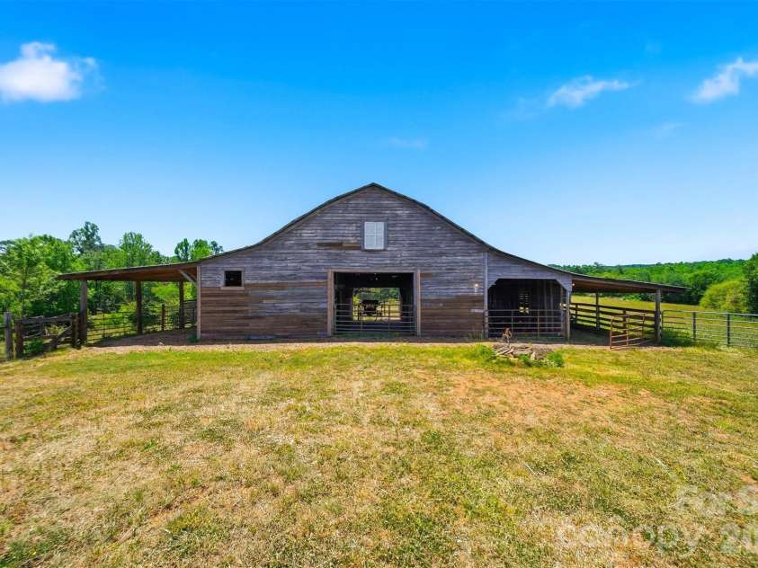 301 Corinth Church Circle, Casar, NC 28620.  MLS# CAR4385194, YatesRealty ID 26724. 