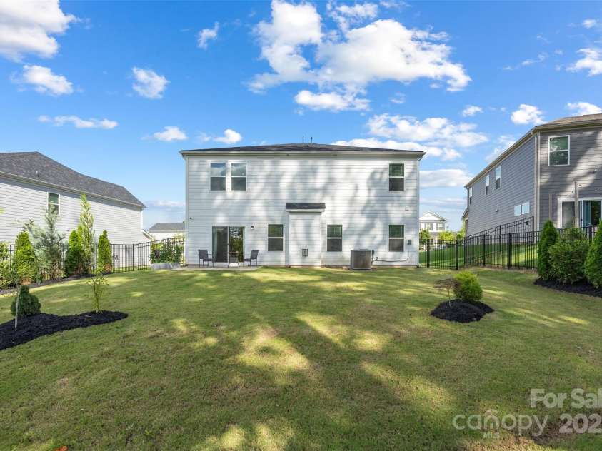 4046 Armstrong Farm Drive, Belmont, NC 28012.  MLS# CAR4274127, YatesRealty ID 26725. 