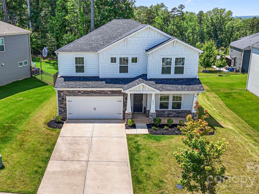 4046 Armstrong Farm Drive, Belmont, NC 28012.  MLS# CAR4274127, YatesRealty ID 26725. 