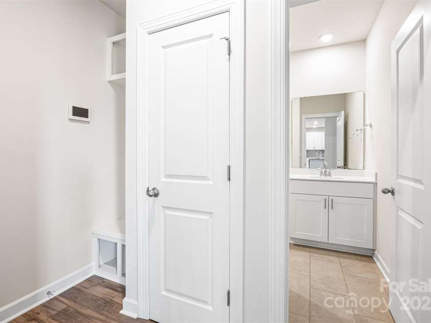 4046 Armstrong Farm Drive, Belmont, NC 28012.  MLS# CAR4274127, YatesRealty ID 26725. Drop zone from garage