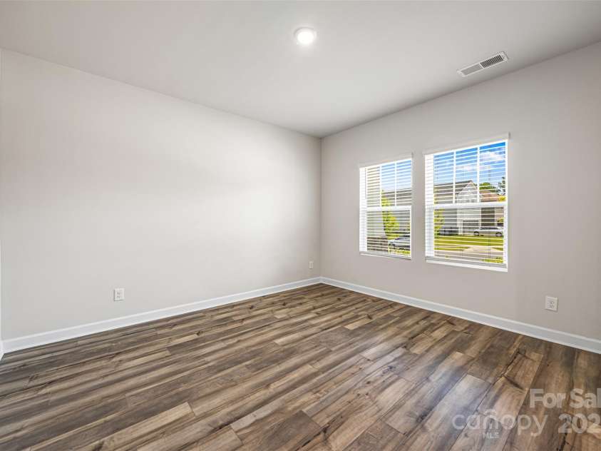 4046 Armstrong Farm Drive, Belmont, NC 28012.  MLS# CAR4274127, YatesRealty ID 26725. Office space