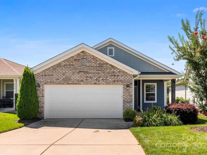 6172 Raven Rock Drive, Denver, NC 28037.  MLS# CAR4278652, YatesRealty ID 26726. 