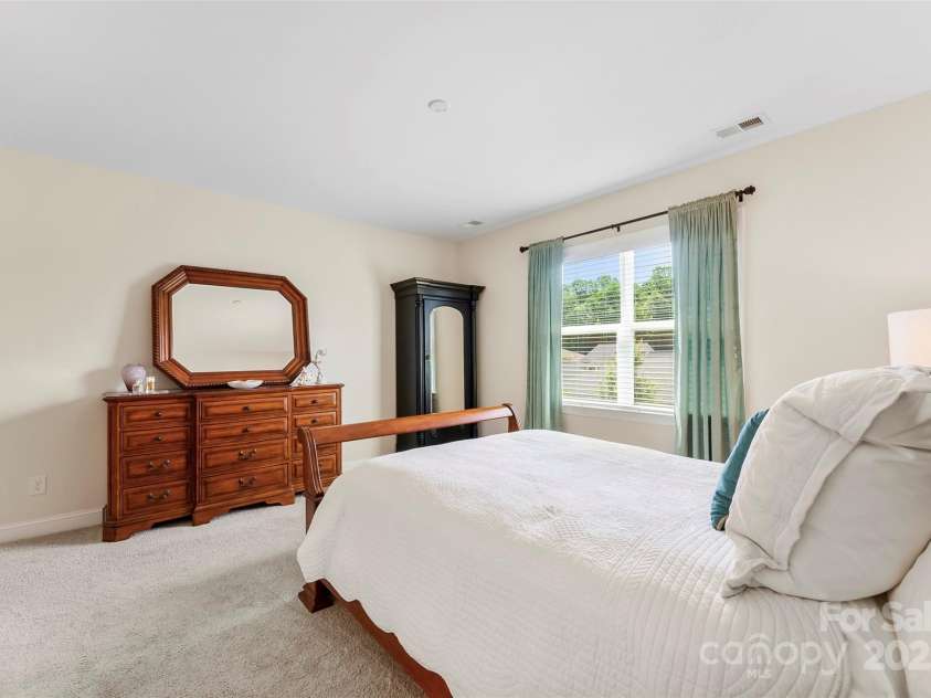 6172 Raven Rock Drive, Denver, NC 28037.  MLS# CAR4278652, YatesRealty ID 26726. 