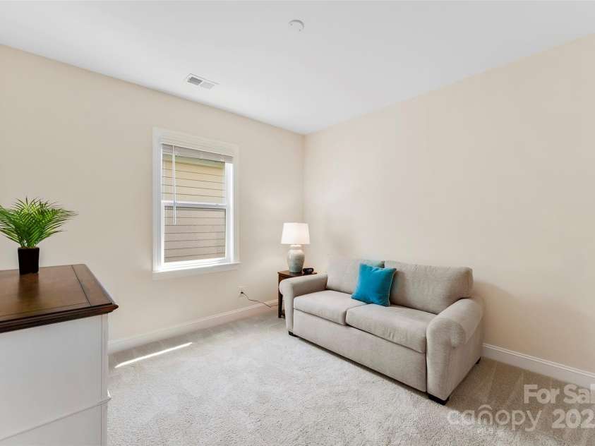 6172 Raven Rock Drive, Denver, NC 28037.  MLS# CAR4278652, YatesRealty ID 26726. 