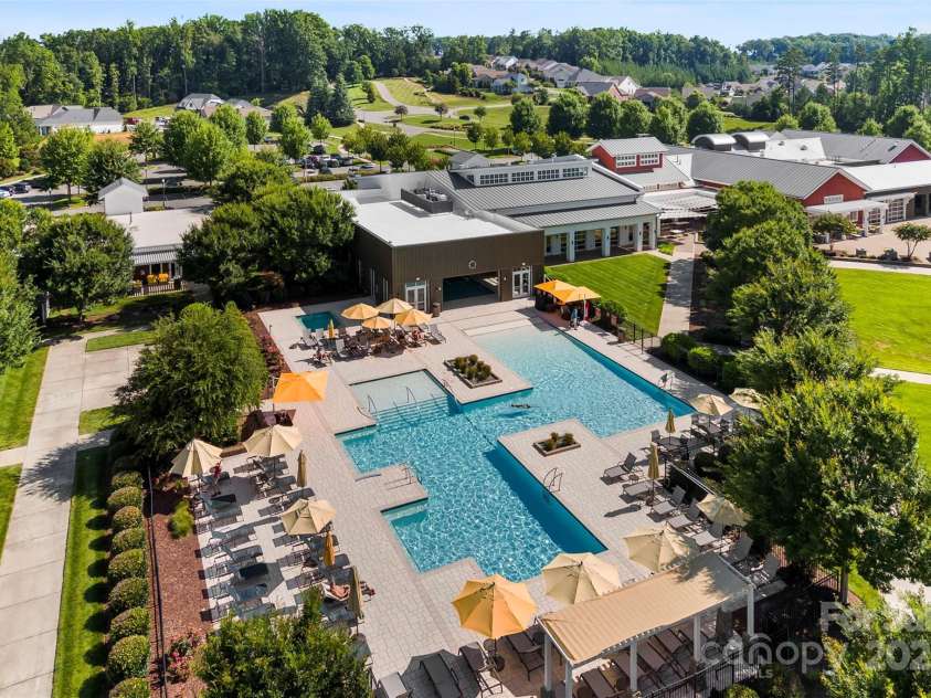 6172 Raven Rock Drive, Denver, NC 28037.  MLS# CAR4278652, YatesRealty ID 26726. 