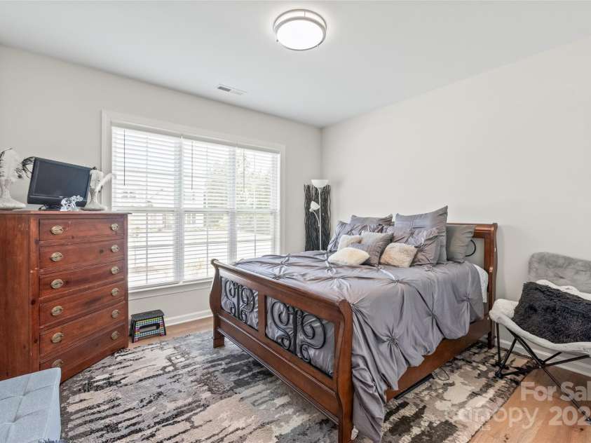 8100 Rolling Wheels Road, Charlotte, NC 28215.  MLS# CAR4278554, YatesRealty ID 26727. 