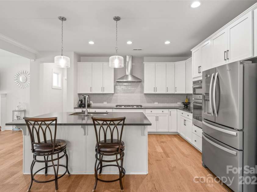 8100 Rolling Wheels Road, Charlotte, NC 28215.  MLS# CAR4278554, YatesRealty ID 26727. 