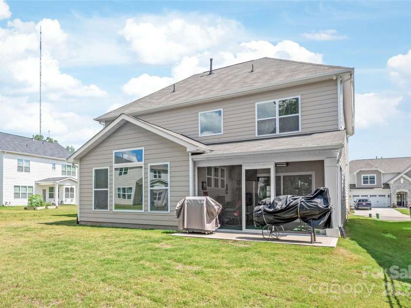 8100 Rolling Wheels Road, Charlotte, NC 28215.  MLS# CAR4278554, YatesRealty ID 26727. 