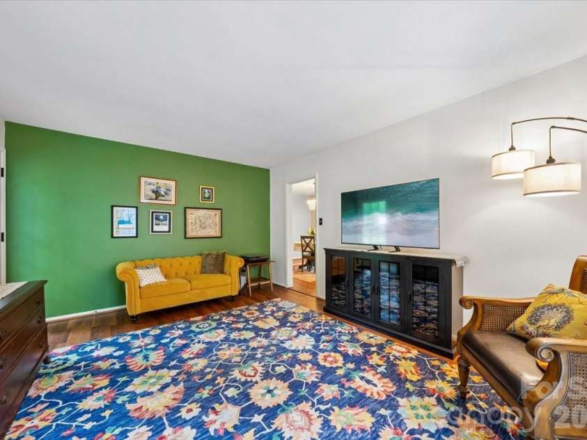 1005 Pinafore Drive, Charlotte, NC 28212.  MLS# CAR4380838, YatesRealty ID 26728. 