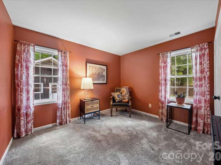 1005 Pinafore Drive, Charlotte, NC 28212.  MLS# CAR4380838, YatesRealty ID 26728. 