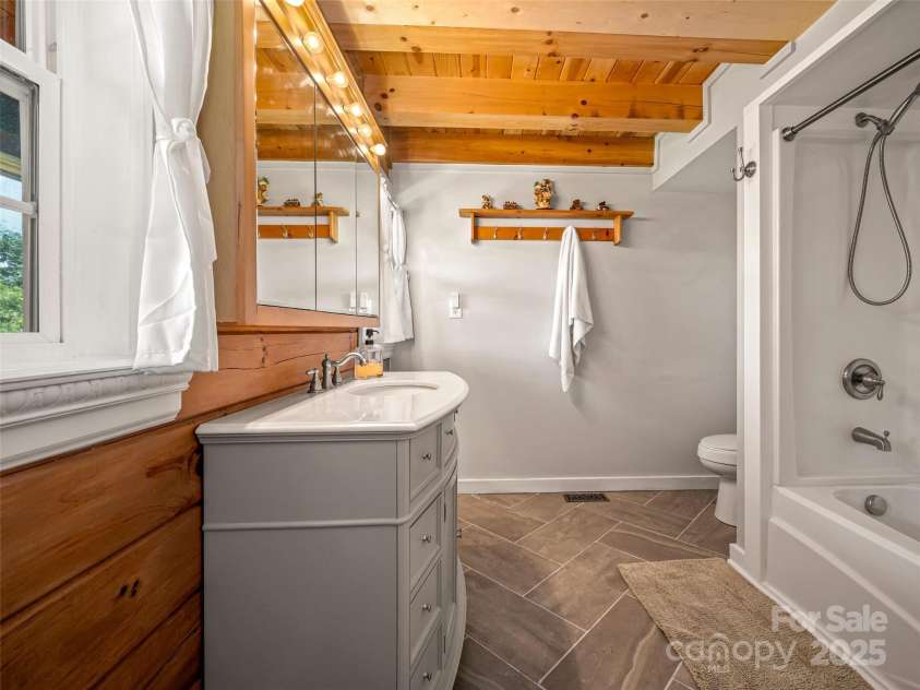334 Arbra Mountain Way, Bostic, NC 28018.  MLS# CAR4277800, YatesRealty ID 26728. 