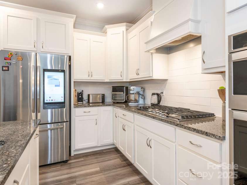 1711 Woodend Drive, Indian Trail, NC 28079.  MLS# CAR4279128, YatesRealty ID 26729. Kitchen