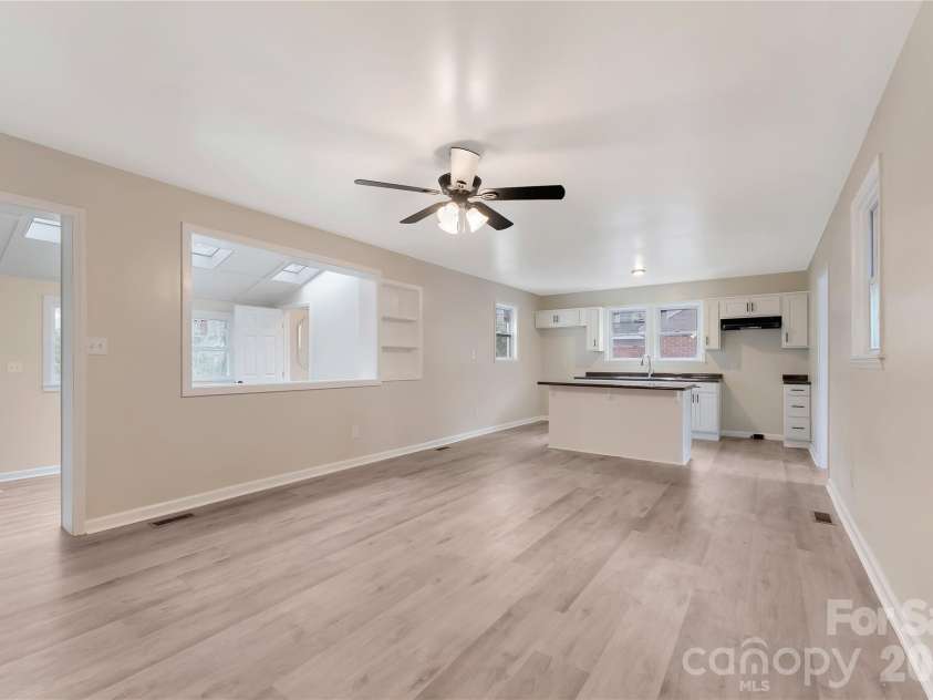 109 Belvedere Avenue, Gastonia, NC 28054.  MLS# CAR4342370, YatesRealty ID 2673. 