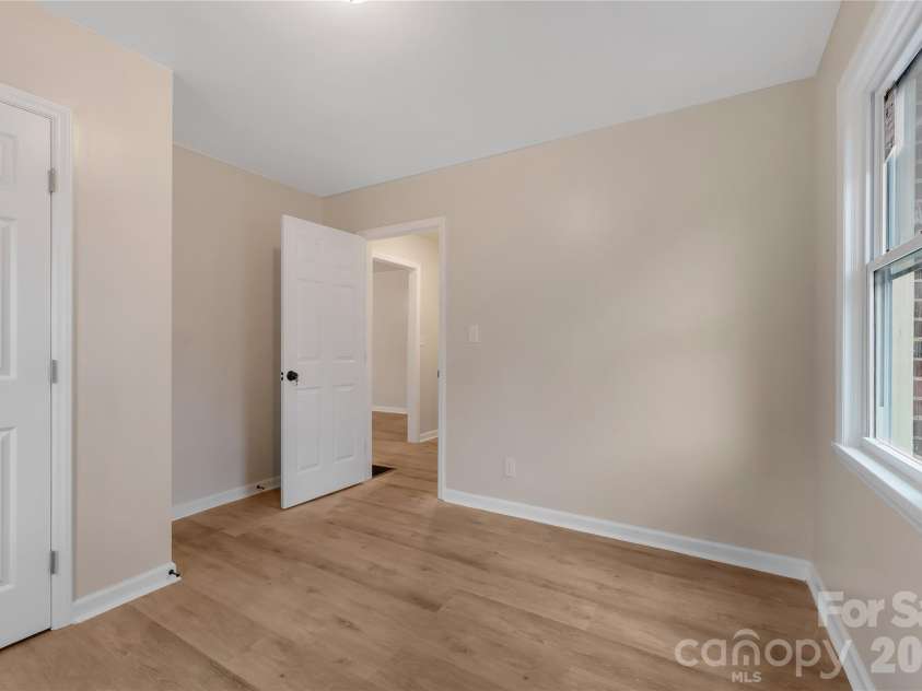 109 Belvedere Avenue, Gastonia, NC 28054.  MLS# CAR4342370, YatesRealty ID 2673. 