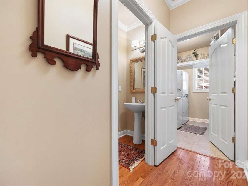 16308 Crystal Downs Lane, Charlotte, NC 28278.  MLS# CAR4326108, YatesRealty ID 2673. 