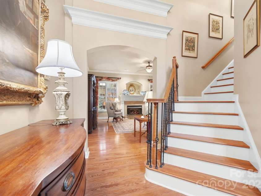 16308 Crystal Downs Lane, Charlotte, NC 28278.  MLS# CAR4326108, YatesRealty ID 2673. 