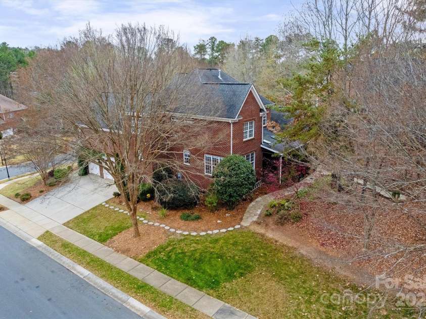 16308 Crystal Downs Lane, Charlotte, NC 28278.  MLS# CAR4326108, YatesRealty ID 2673. 