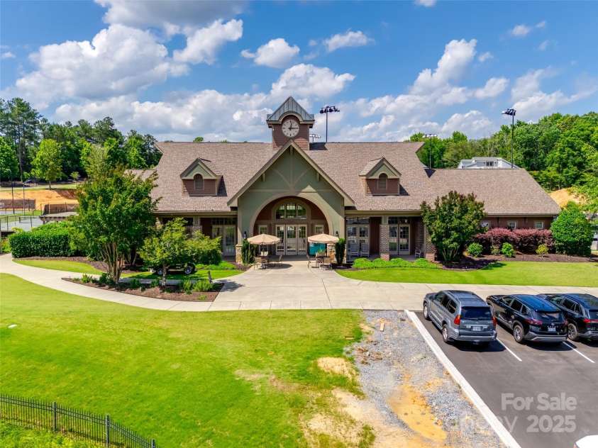 16308 Crystal Downs Lane, Charlotte, NC 28278.  MLS# CAR4326108, YatesRealty ID 2673. 