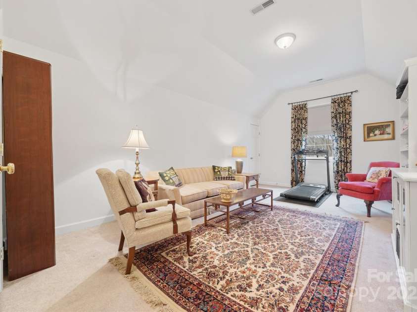 16308 Crystal Downs Lane, Charlotte, NC 28278.  MLS# CAR4326108, YatesRealty ID 2673. Bonus/5th Bedroom