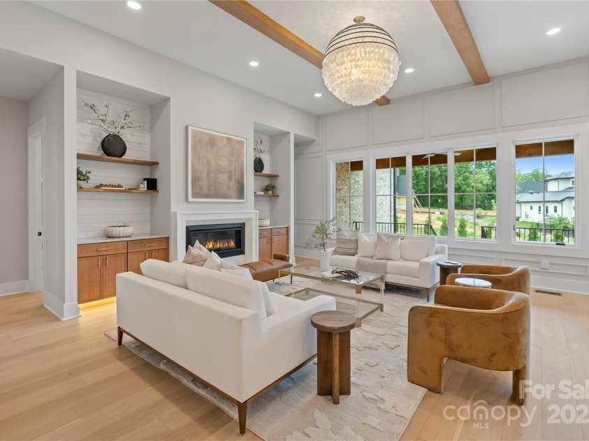 407 Crepe Myrtle Lane, Weddington, NC 28104.  MLS# CAR4200048, YatesRealty ID 2673. Beautiful Home in Twin Lakes!!  Move in ready!!  Open Concept floor plan on the main floor creates the perfect space for family and friends to gather.  Home is completed with the finest finishes throughout.  Schedule