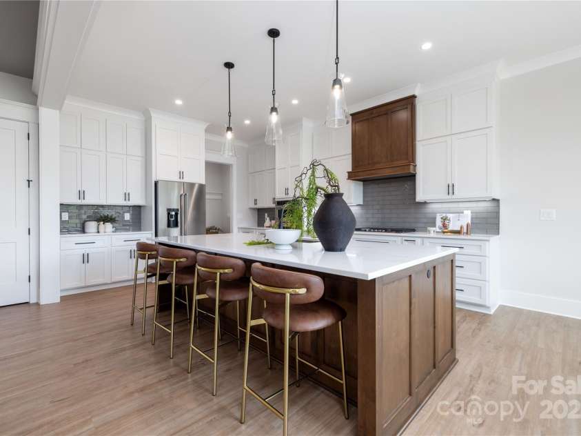 111 Monbo Meadows Lane, Statesville, NC 28677.  MLS# CAR4318689, YatesRealty ID 26730. Custom Kitchen Cabinets