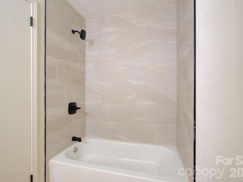 1195 Holly Springs Road, Lyman, SC 29365.  MLS# CAR4387941, YatesRealty ID 26730. Guest Bath Shower