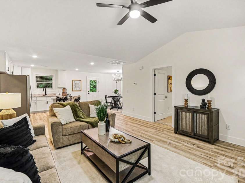 1795 Union Street, Maiden, NC 28650.  MLS# CAR4386084, YatesRealty ID 26731. 