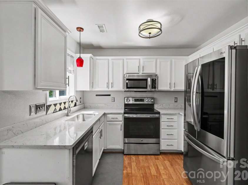 264 Brookstone Drive, Mount Holly, NC 28120.  MLS# CAR4376740, YatesRealty ID 26732. 