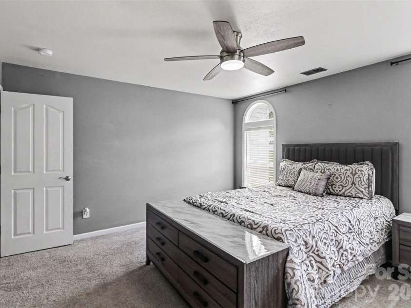 264 Brookstone Drive, Mount Holly, NC 28120.  MLS# CAR4376740, YatesRealty ID 26732. 