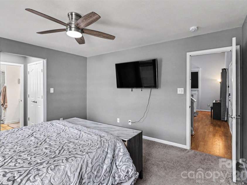 264 Brookstone Drive, Mount Holly, NC 28120.  MLS# CAR4376740, YatesRealty ID 26732. 