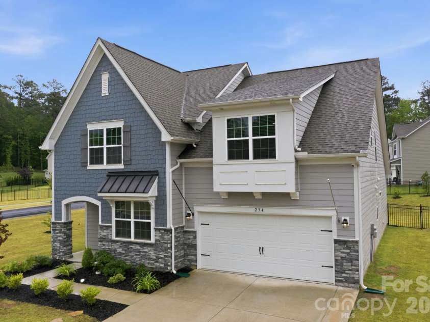 234 Hamptons Cove Road, Troutman, NC 28166.  MLS# CAR4386490, YatesRealty ID 26733. Front Exterior