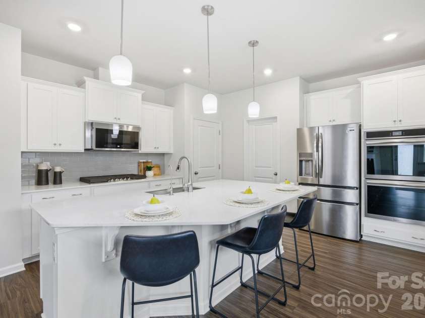 234 Hamptons Cove Road, Troutman, NC 28166.  MLS# CAR4386490, YatesRealty ID 26733. Kitchen