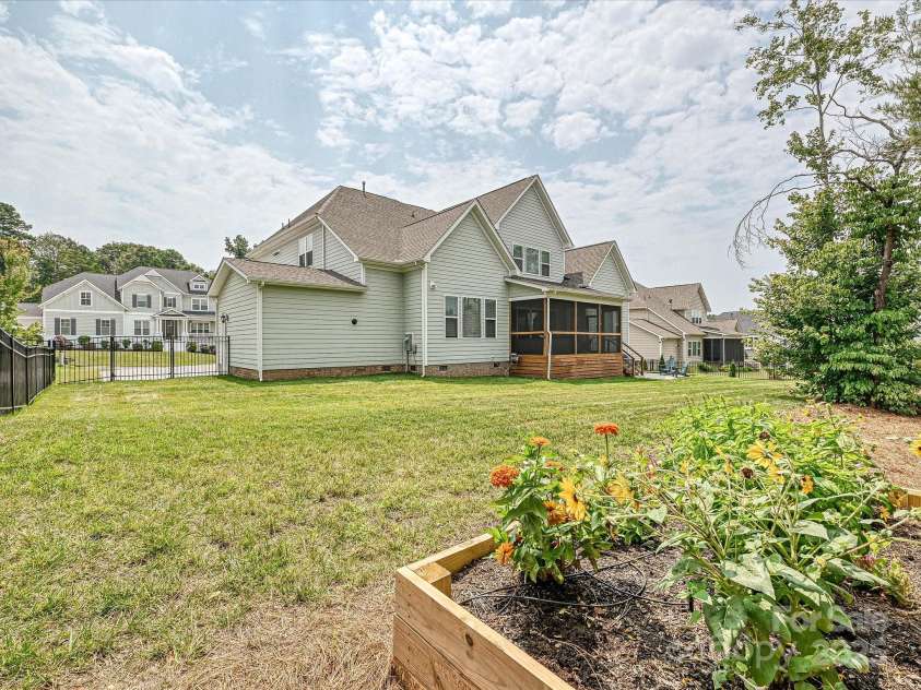 742 Penny Royal Avenue, Fort Mill, SC 29715.  MLS# CAR4282210, YatesRealty ID 26733. 