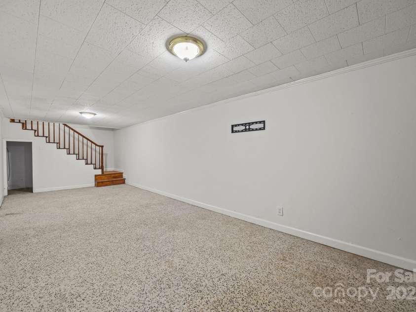 525 Julia Avenue, Belmont, NC 28012.  MLS# CAR4281678, YatesRealty ID 26734. Basement