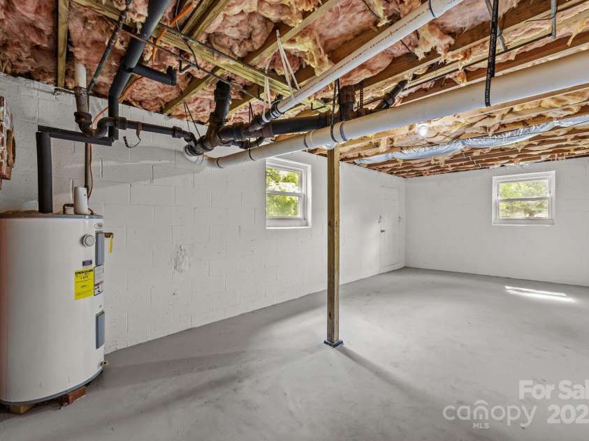 525 Julia Avenue, Belmont, NC 28012.  MLS# CAR4281678, YatesRealty ID 26734. Basement storage room