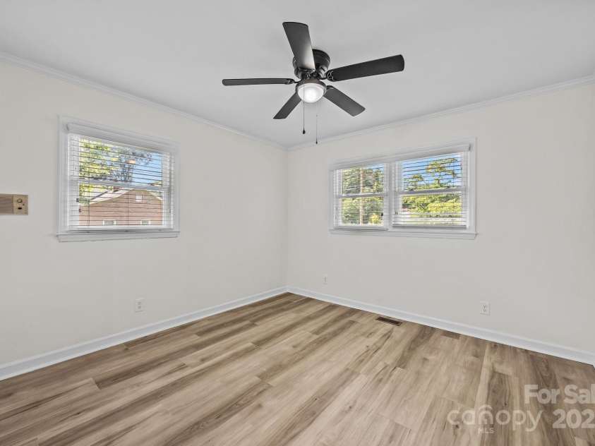 525 Julia Avenue, Belmont, NC 28012.  MLS# CAR4281678, YatesRealty ID 26734. Bed (3)