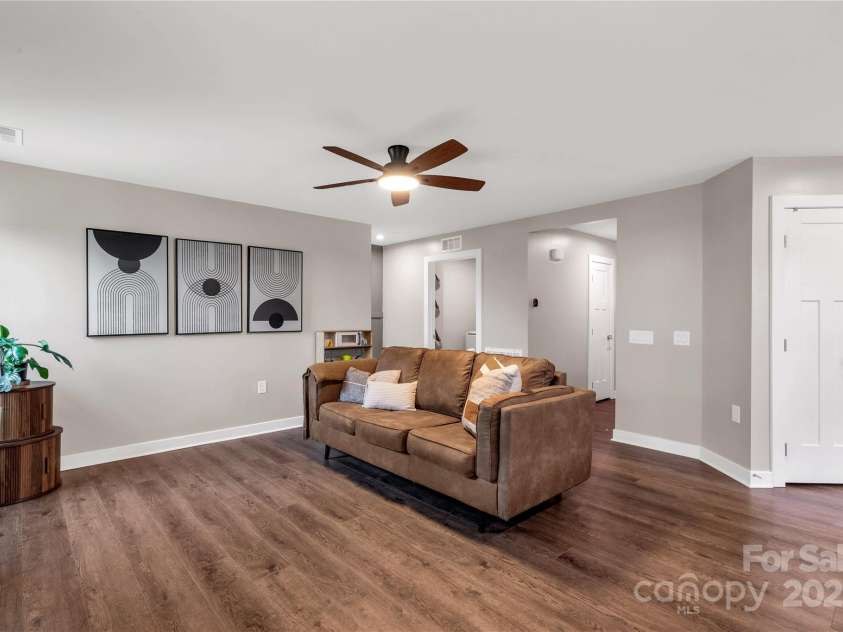 805 Purslane Street, Lancaster, SC 29720.  MLS# CAR4275053, YatesRealty ID 26735. 