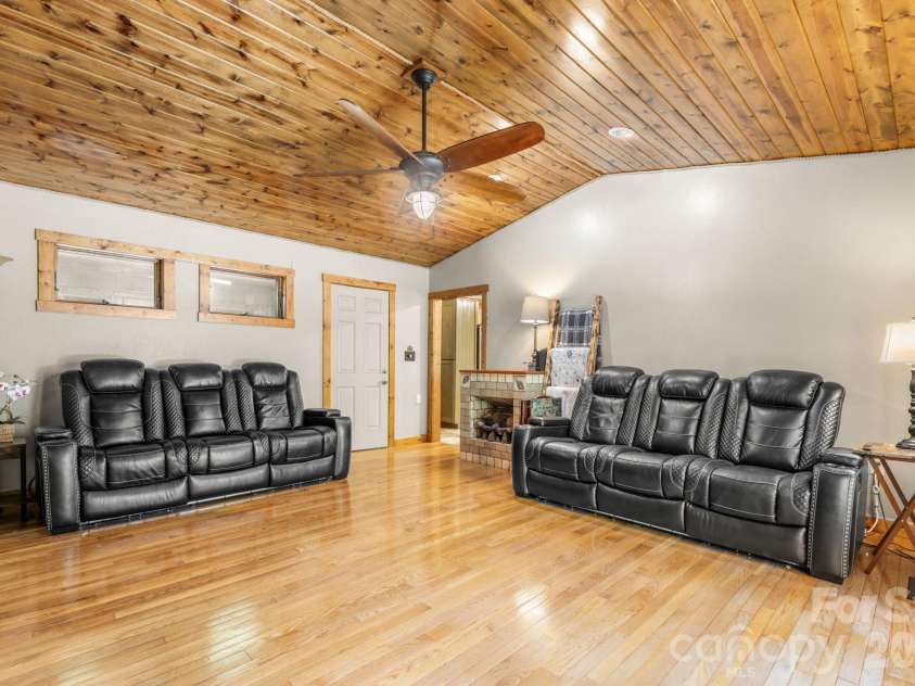 4586 Charlotte Street, Conover, NC 28613.  MLS# CAR4337899, YatesRealty ID 26736. 
