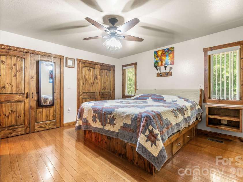 4586 Charlotte Street, Conover, NC 28613.  MLS# CAR4337899, YatesRealty ID 26736. 