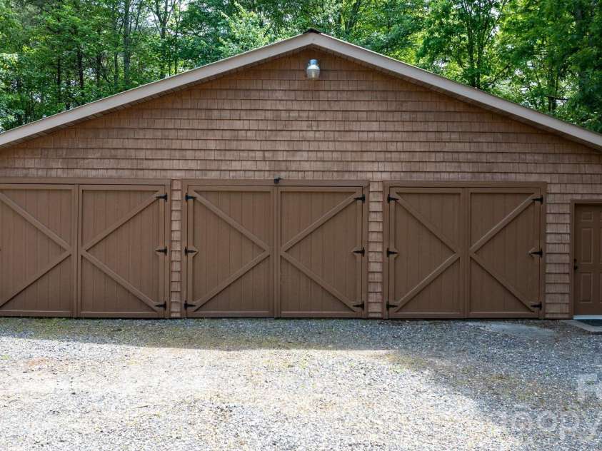 4586 Charlotte Street, Conover, NC 28613.  MLS# CAR4337899, YatesRealty ID 26736. 