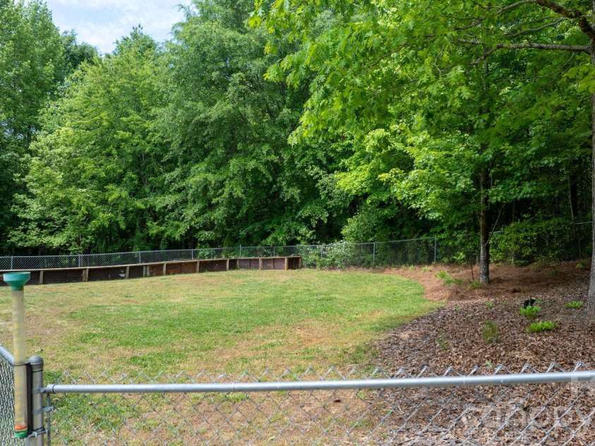 4586 Charlotte Street, Conover, NC 28613.  MLS# CAR4337899, YatesRealty ID 26736. 